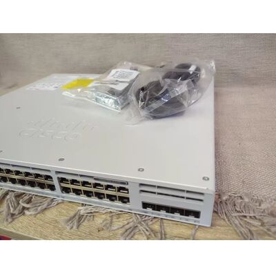 Καλή τιμή Αρχικό νέο C9300L-24P-4X-E Enterprise-class PoE Cisco Switch Τρία στρώματα 24 θύρες Gigabit 4X10G Network Switch με καλή τιμή σε απευθείας σύνδεση